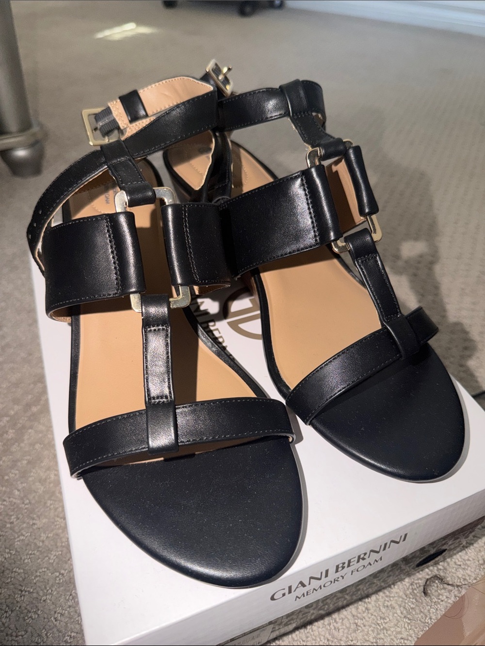 Giani Bernini Black Leather Multi-Strap Buckle Sandals